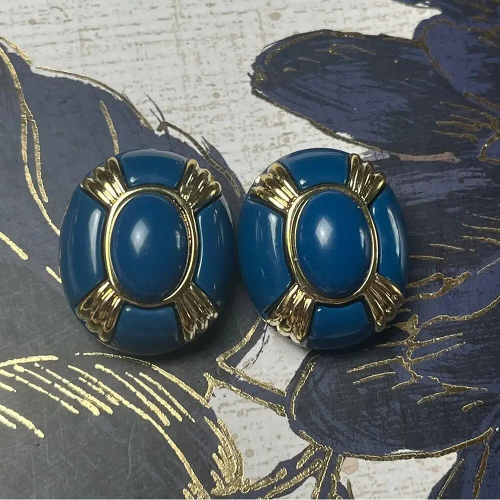 Vintage 80s Oversized Bold Blue Blue Acrylic and Gold Clip Earrings Nautical